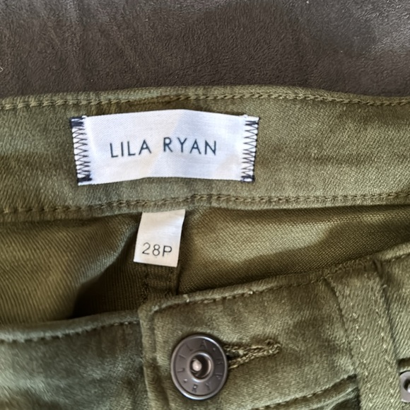 5/$20 Lila Ryan size 28P cropped rolled hem skinny jeans, color Fern, NWT - Picture 2 of 6